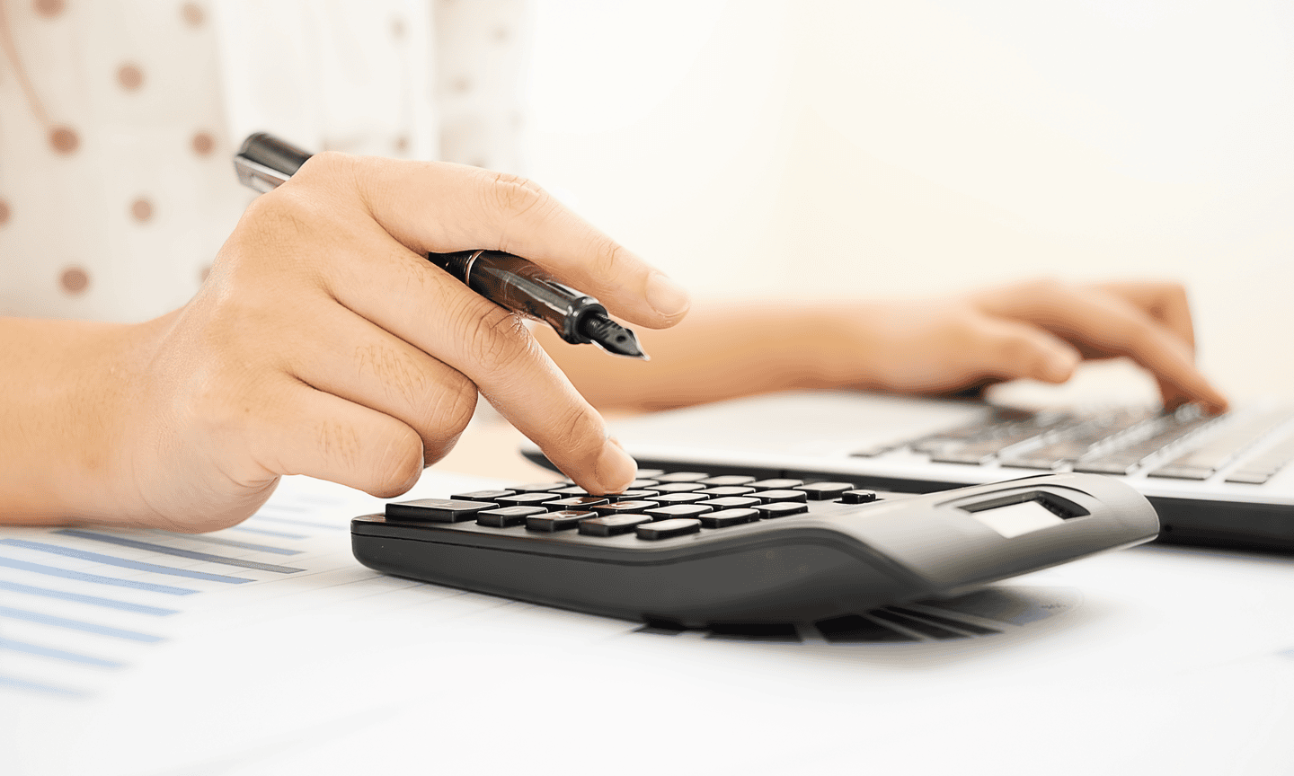 Xử Lý Giao Dịch Nội Bộ là một phần không thể thiếu khi lập Báo Cáo Tài Chính Hợp Nhất trong các tập đoàn hoặc nhóm công ty có sở hữu